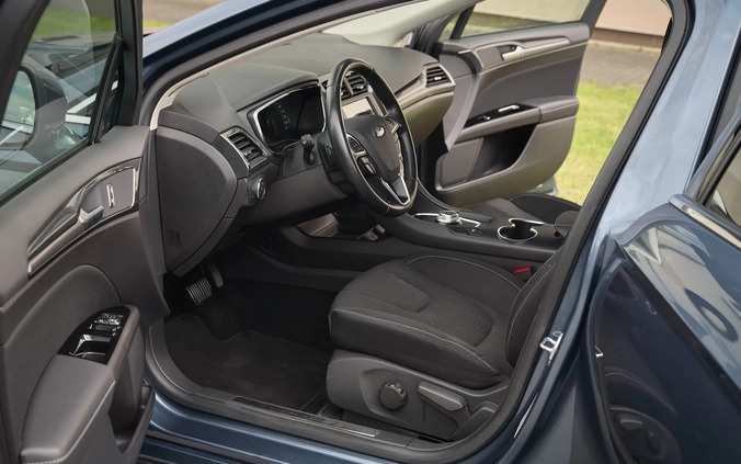 Ford Mondeo cena 79900 przebieg: 117000, rok produkcji 2019 z Płock małe 781